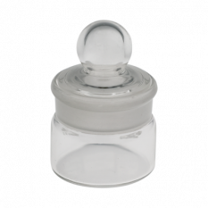 Benzinière avec couvercle rodé, hauteur 30 mm, Ø 35 mm, 15 mlEn verre borosilicate.Benzindose mit geschliffdeckel, Höhe 30 mm, Ø 35 mm, 15 mlAus Borosilikatglas.Benzine cup with ground lapped cover, height 30 mm, Ø 35 