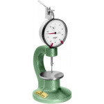 Vertical micrometer, with adjustable table Ø 50 mm in rectified tempered steel, 0.01 mm dial, capacity 10 mm